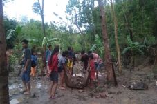 Tiga Rumah Warga Timor...