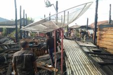 Diduga Arus Pendek,...