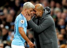 Pep Guardiola: Cedera...