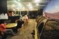 Asyiknya Ngopi sambil...