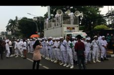 Puluhan Laskar FPI Kawal...