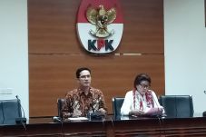 KPK Tetapkan Bupati...