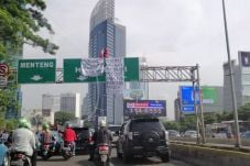 Kembali Berulah, Agustinus...