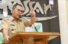 Wali Kota Makassar Danny...