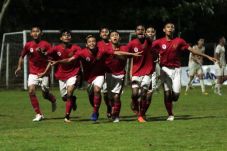 Kalahkan Tim China,...