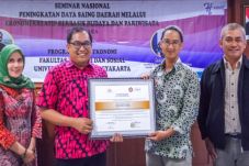 Universitas AMIKOM Yogyakarta...