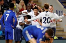 Spurs Dongkel Posisi...