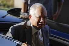 KPK Malaysia Tangkap...