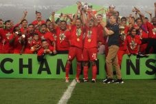 Persija Tunda Pesta,...