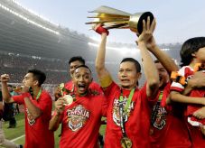 17 Tahun Berseragam...