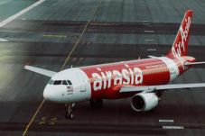 AirAsia Pindah ke Terminal...