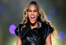 Beyonce Tampil 45 Menit...