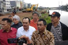 Tinjau Proyek Kuliner,...