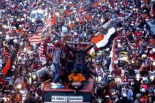 Sabtu Pagi, Pawai Persija...