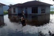 Ratusan Rumah di Kota...