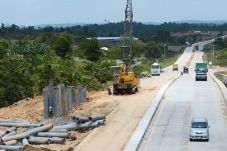 Jalan Tol Balikpapan-Samarinda...