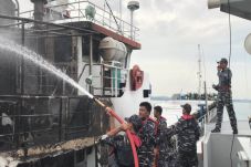KAL Mapor Padamkan Kebakaran...