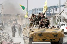 Pasukan Kurdi Usir ISIS...