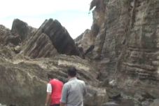 Tebing di Lokasi Wisata...