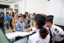 Bandara Banyuwangi Resmi...
