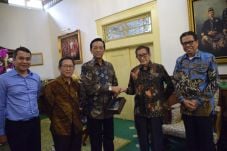 Temui Sri Sultan HB...