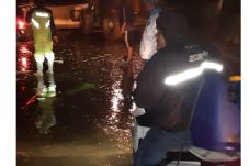 5 Jam Dibersihkan Jalan...