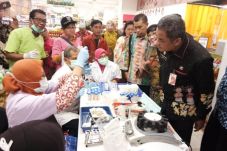 Sidak ke Supermarket,...