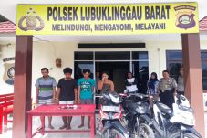 Polisi Tangkap Bandit...
