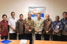 Rini Tunjuk Oksarlidady...