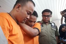 Kawanan Pencuri Laptop...