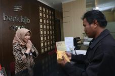 Bank bjb Syariah Perluas...
