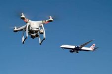 Drone Misterius Picu...