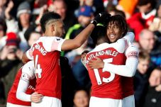 Arsenal Kalahkan Burnley,...