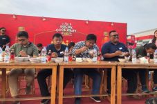 Singgah di Jakarta,...