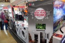 Sambut Natal-Tahun Baru,...