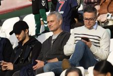 Ini Kesibukan Baru Mourinho...