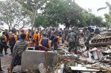 Tersapu Tsunami, Ketua...