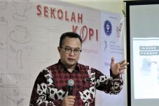 Profesi Industri Kreatif...
