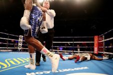 Usai Robohkan Chisora,...