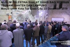 Warga Palestina Gelar...