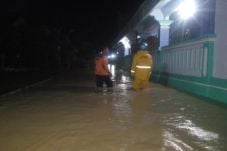 Malam Natal, Blora Banjir...
