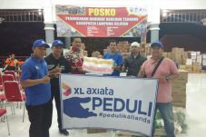 XL Axiata Sebar Bantuan...
