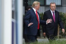 Trump Terima Undangan...