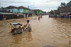 Usai Tsunami, Jalan...
