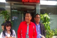 Kapitra Ampera Laporkan...