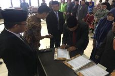 Bupati Pasangkayu Kukuhkan...