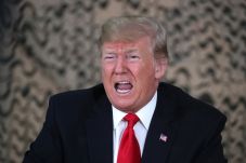 Trump: Tembok Perbatasan...