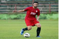 Steven Paulle Selangkah...