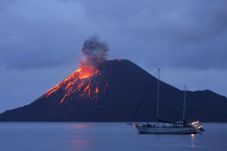 LIPI: Gunung Raksasa...