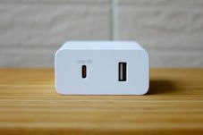 Sony Luncurkan Charger...